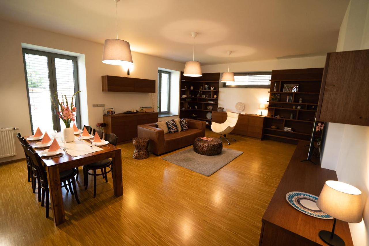 ברנו Black Field Apartment מראה חיצוני תמונה