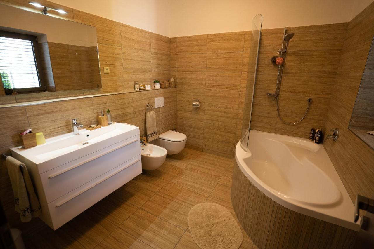 ברנו Black Field Apartment מראה חיצוני תמונה